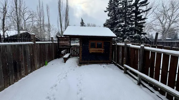6551 Huntsbay RD NW, Calgary, AB T2K5R3