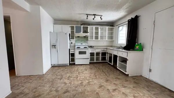 6551 Huntsbay RD NW, Calgary, AB T2K5R3