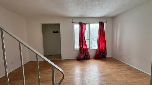6551 Huntsbay RD NW, Calgary, AB T2K5R3