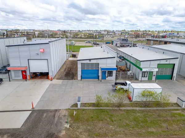 12523 101 ST, Grande Prairie, AB T8V 5S1