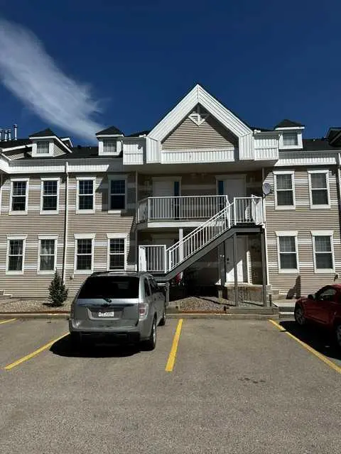 103 Strathaven DR #423, Strathmore, AB T1P 1W3