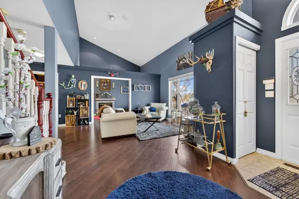 10 Willow Springs CRES, Sylvan Lake, AB T4S 1G1