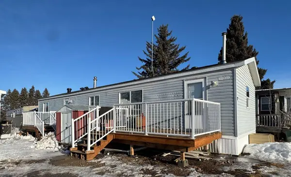 4504 41 ST #17, Camrose, AB T4V 4K5