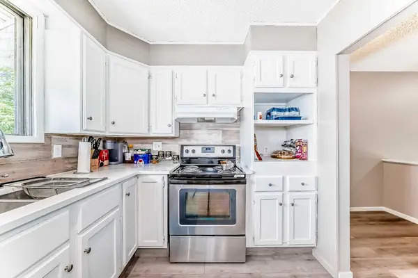 627 Fortalice CRES SE, Calgary, AB T2A2C8