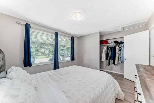 627 Fortalice CRES SE, Calgary, AB T2A2C8