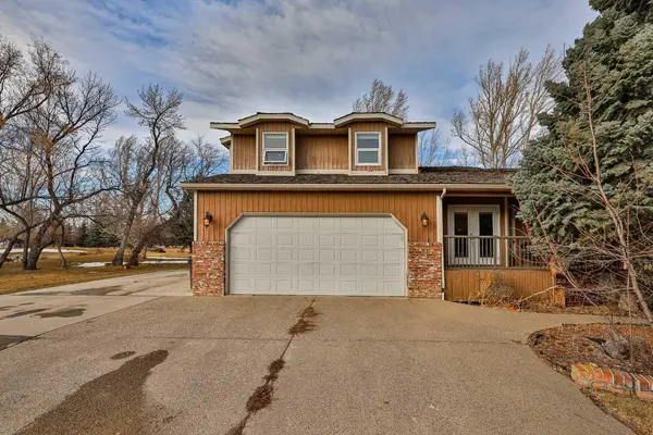 182 S 3 Street E, Magrath, AB T0K 1J0