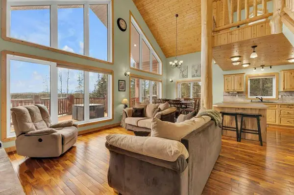 1204 Tamarack TRL, Nordegg, AB T0M 2H0