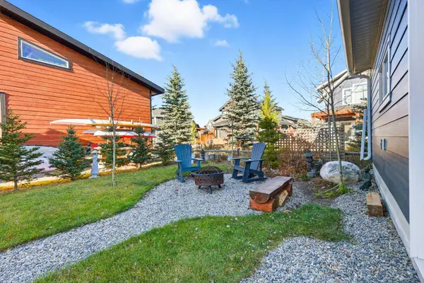 306 CottageClub Link, Rural Rocky View County, AB T4C 1B1
