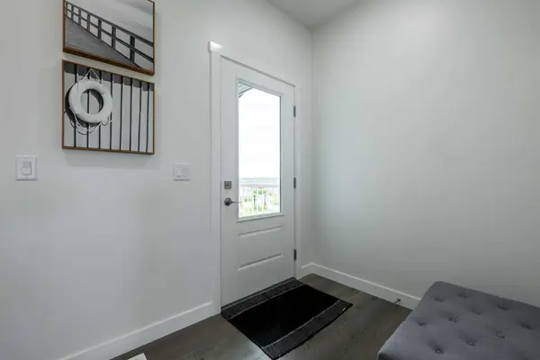 304 Edgefield Close, Strathmore, AB T1P 2H9
