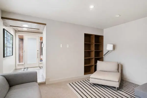 2910 Marquette ST SW, Calgary, AB T2T 3E3