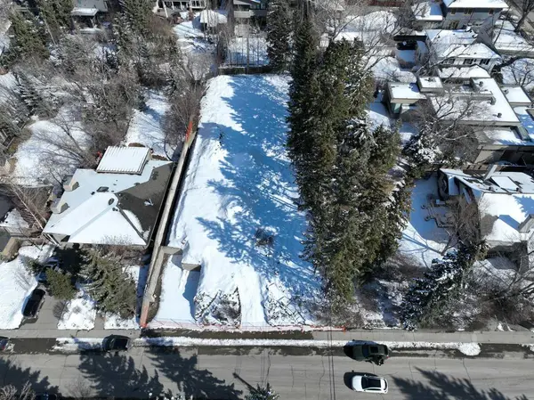 2222 12 ST SW, Calgary, AB T2T 3N4
