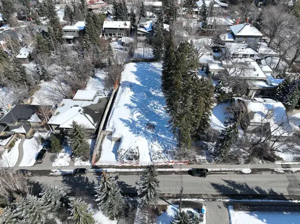 2222 12 ST SW, Calgary, AB T2T 3N4