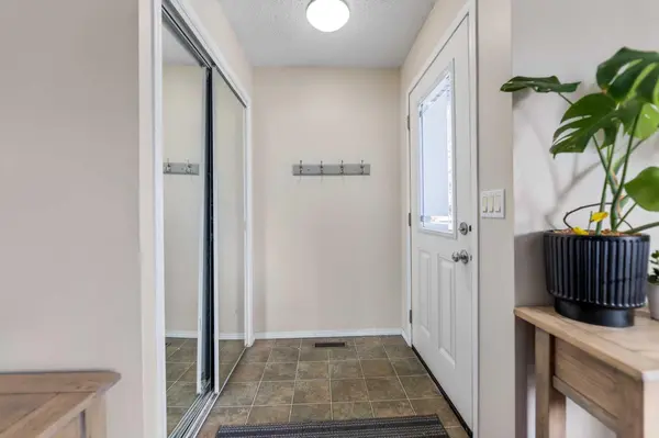 1607 Summerfield BLVD, Airdrie, AB T4B 1C7