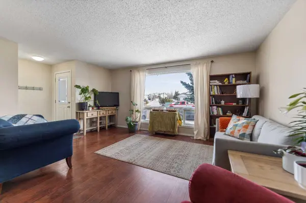 1607 Summerfield BLVD, Airdrie, AB T4B 1C7