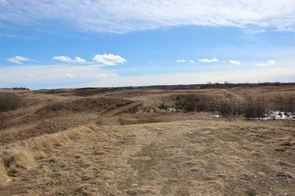 264202 Lochend RD, Rural Rocky View County, AB T4C 1A2