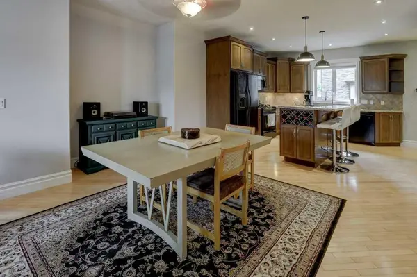 449 20 AVE NE #104, Calgary, AB T2E 1R3