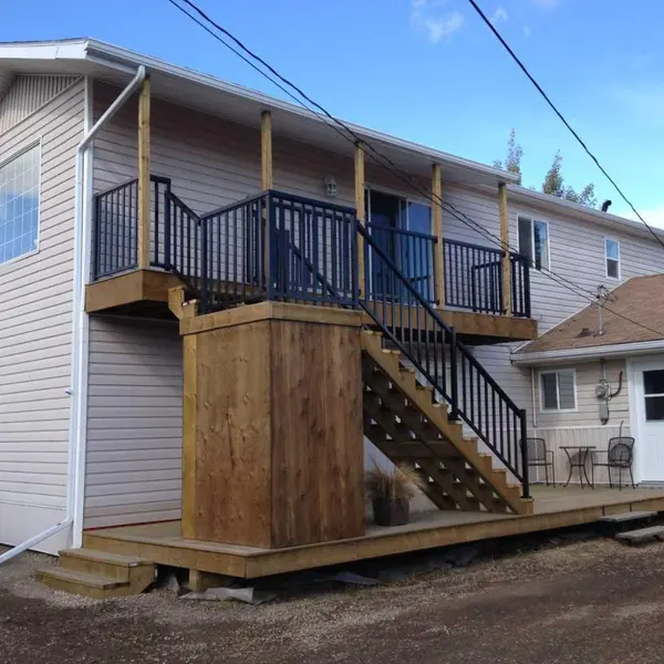 10531 104 AVE, Grande Prairie, AB T8V 1G2