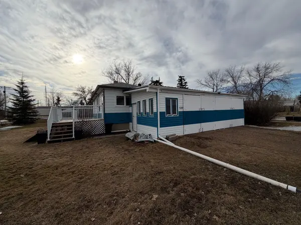 125 2 AVE E, Delia, AB T0J0W0