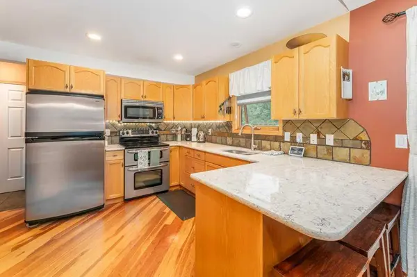 270 Lady MacDonald DR, Canmore, AB T1W1H8