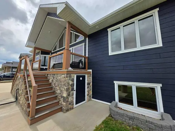 812 9 ST SE, Slave Lake, AB T0G 2A3