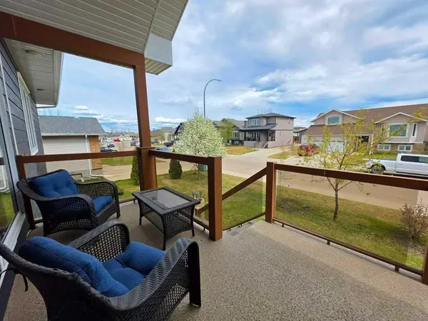 812 9 ST SE, Slave Lake, AB T0G 2A3