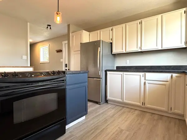 5206 49A ST, Kitscoty, AB T0B 2P0