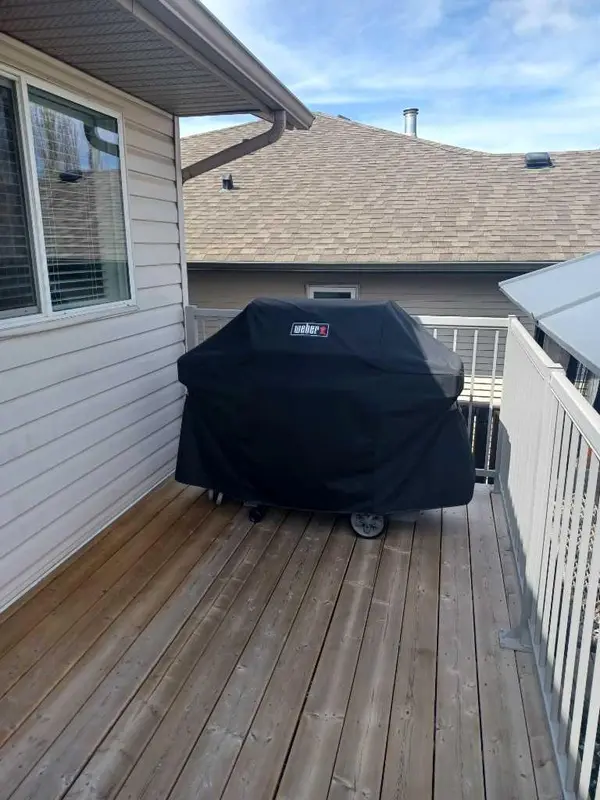 13 Firdale RD, Sylvan Lake, AB T4S 2L2