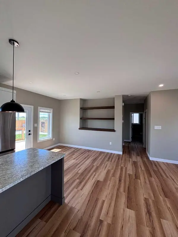 166 9 ST, Fort Macleod, AB T0L 0Z0