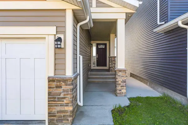 1456 Livingston WAY NE, Calgary, AB T3P 0Z4