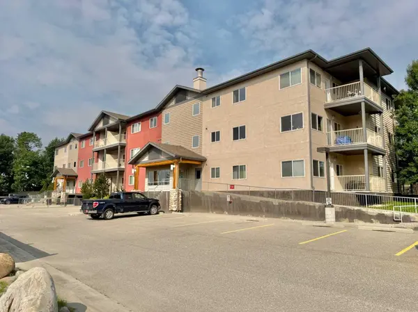 109 Seabolt DR #305, Hinton, AB T7V1K2