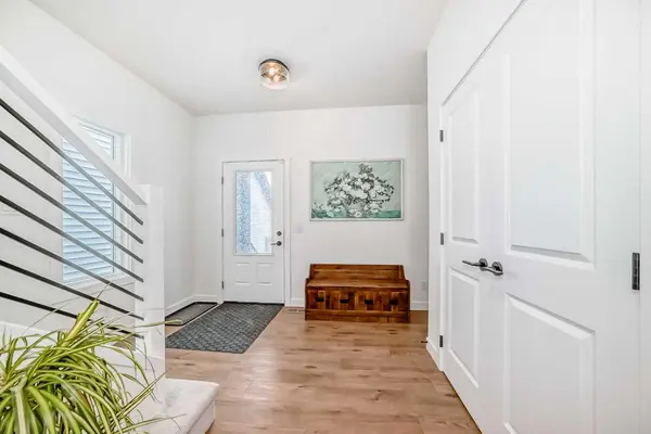 32 Sugarsnap WAY SE, Calgary, AB T3S 0K4