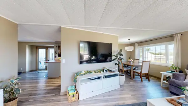 222 Berry Street, Halkirk, AB T0C 1M0