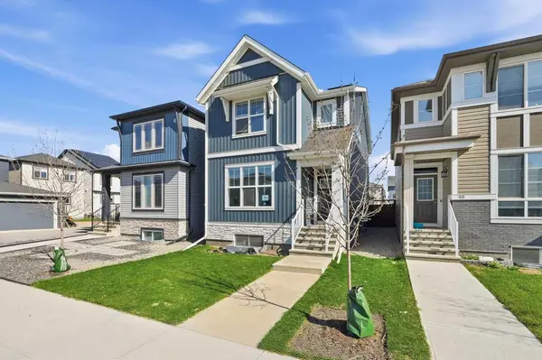 44 Amblefield AVE NW, Calgary, AB T3P2C1