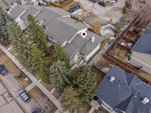 115 Deerfield DR SE, Calgary, AB T2J 6T9