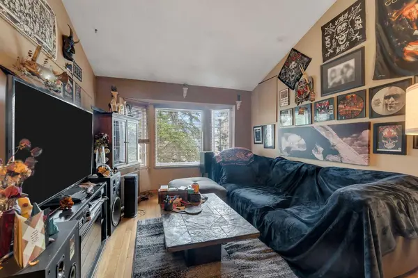 115 Deerfield DR SE, Calgary, AB T2J 6T9