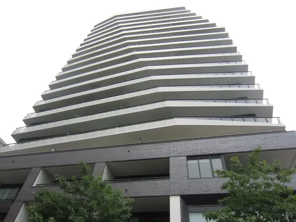 11 Lillian ST #1202, Toronto C10, ON M4S 2H7