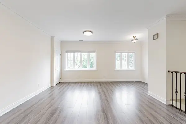 142 Borden ST, Toronto C01, ON M5S 2N3