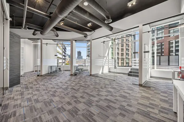 130 Queens Quay E #502, Toronto C08, ON M5A 3Y5