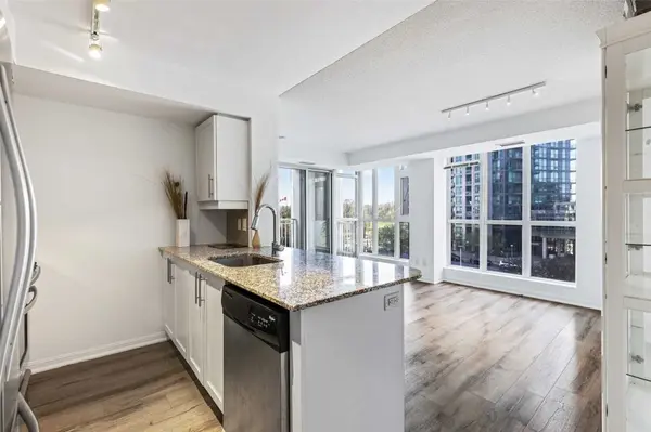 35 Bastion ST #609, Toronto C01, ON M5V 0C2