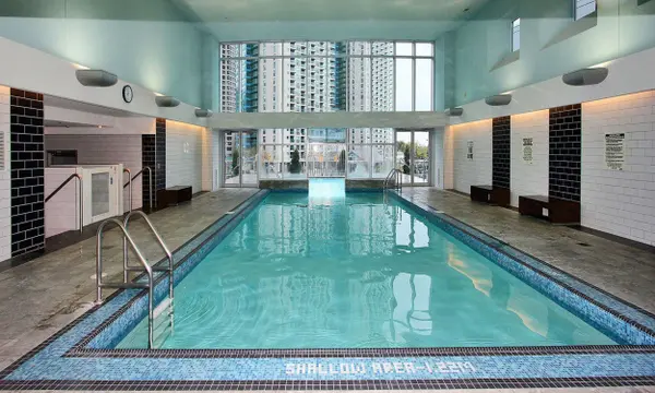 8 York ST #2812, Toronto C01, ON M5J 2Y2
