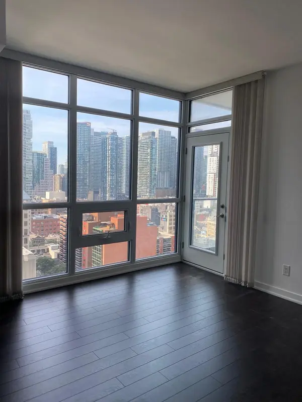210 Simcoe ST #2009, Toronto C01, ON M5T 0A9