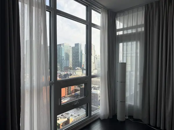 210 Simcoe ST #2009, Toronto C01, ON M5T 0A9