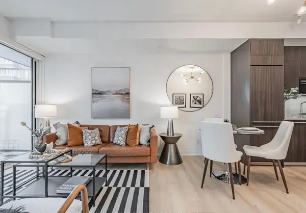 90 Queens Wharf RD #508, Toronto C01, ON M5V 0E6