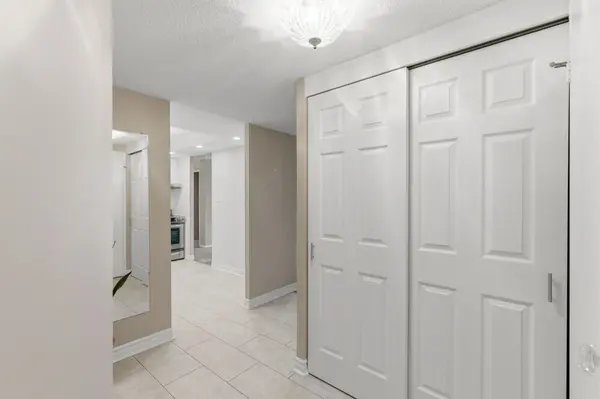 10 Dean Park RD #719, Toronto E11, ON M1B 3G8