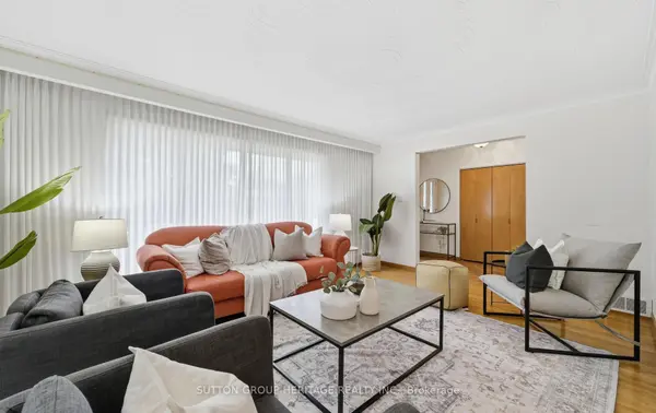 40 Hills RD, Ajax, ON L1S 2W4