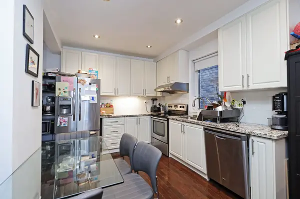 20 Ashdale AVE, Toronto E01, ON M4L 2Y7