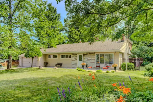 47 Deep Dene DR, Toronto E10, ON M1C 1L8
