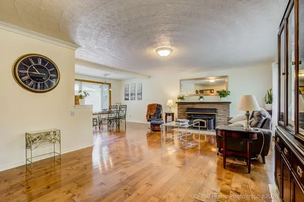 47 Deep Dene DR, Toronto E10, ON M1C 1L8
