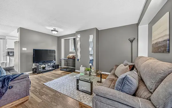 1387 Ritson RD S, Oshawa, ON L1J 7M3
