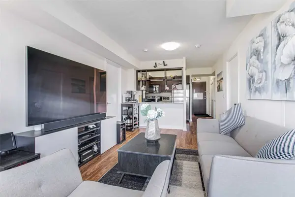 151 Village Green SQ #1706, Toronto E07, ON M1S 0K5